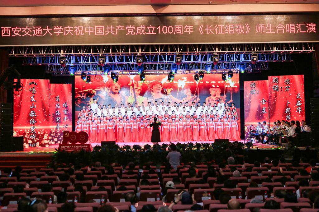 出车祸时副驾没人安全气囊会不会弹出?游戏画面
